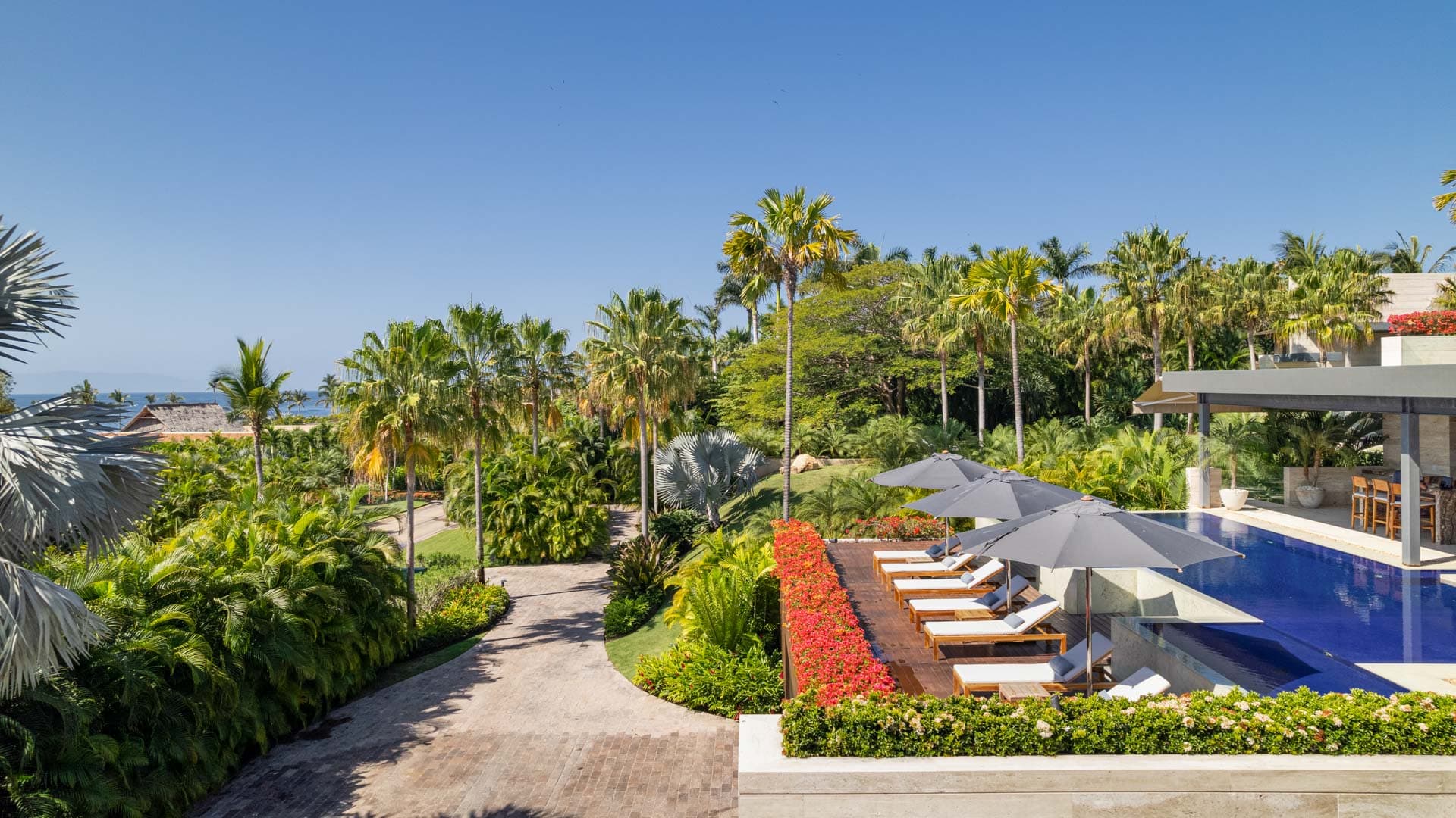 8-Bedroom Luxury Villa in Lagos del Mar