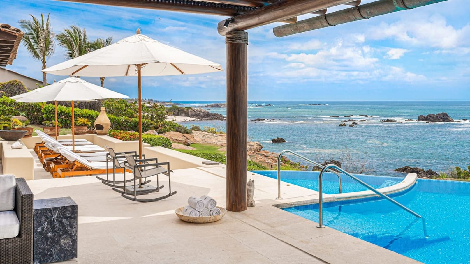 Oceanfront Four Seasons Private Villa in Punta Mita