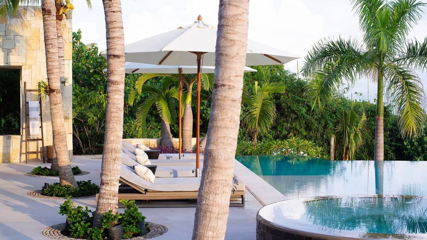 Earthy, Luxurious Kupuri Villa in Punta Mita